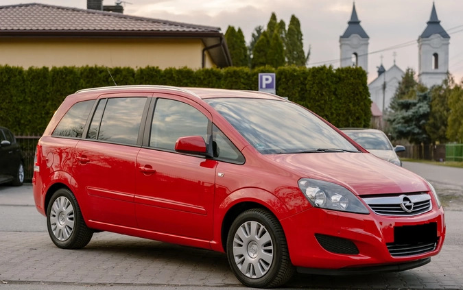 Opel Zafira cena 21900 przebieg: 148000, rok produkcji 2013 z Bolesławiec małe 301